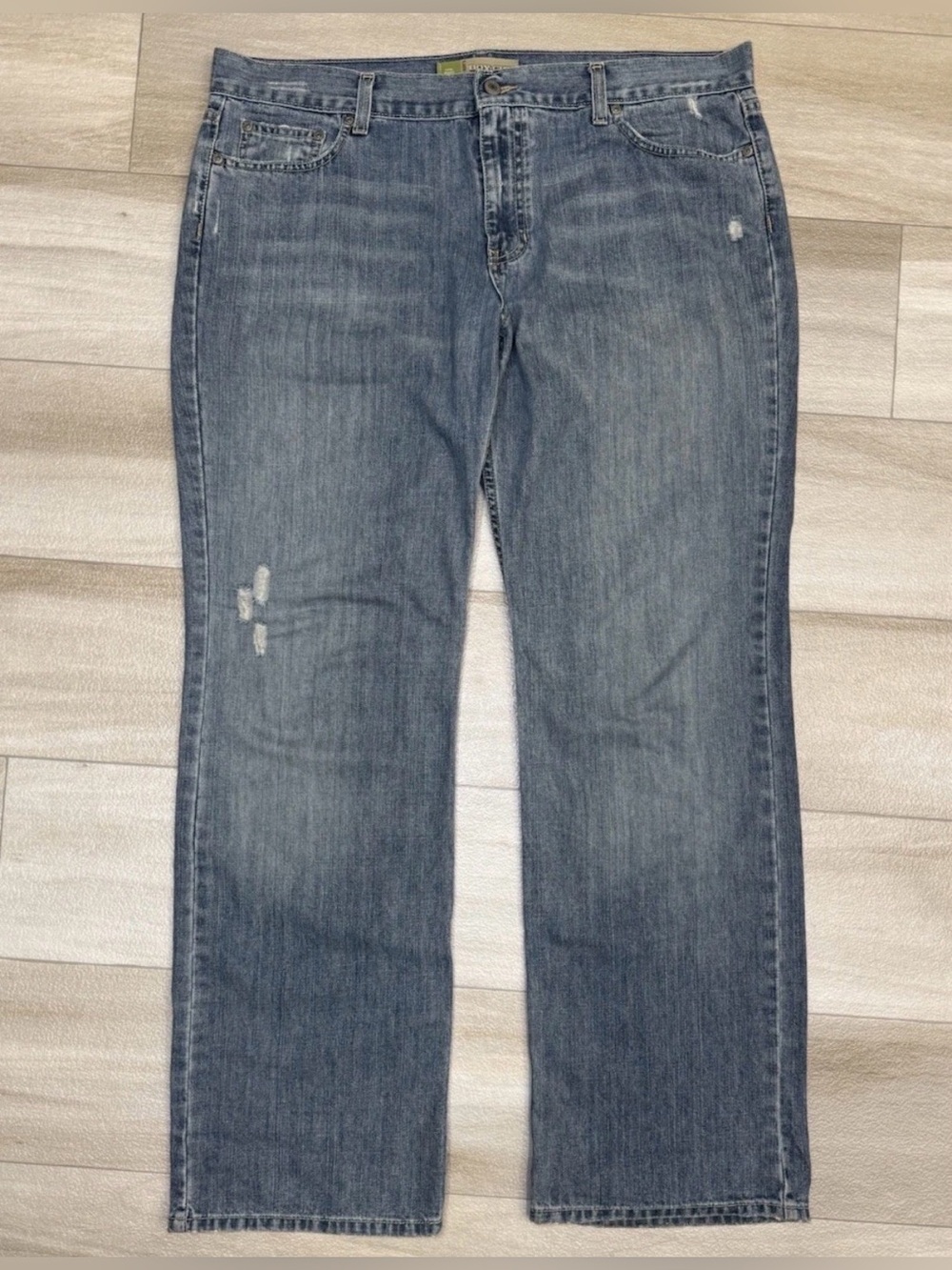 VTG Old Navy Jeans Womens Sz 14 Blue Boy Cut Low Waist Distressed Wide Leg 37x33